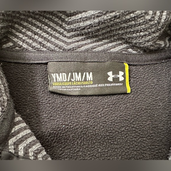 Under Armour Cold Gear Loose Fit 1/4 Zip Fleece Pullover - Picture 3 of 6